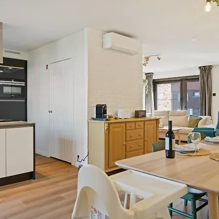 Oostwest - Ruime Woning Met Tuin Nabij *