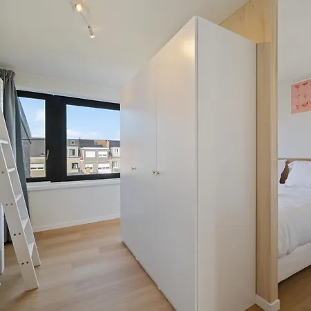 Oostwest - Ruime Woning Met Tuin Nabij 別荘 オステンド